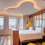 Renaissance Republique & 5* Paris