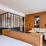 Renaissance Republique & Hotel 5*