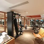 Renaissance Republique & Hotel 5*