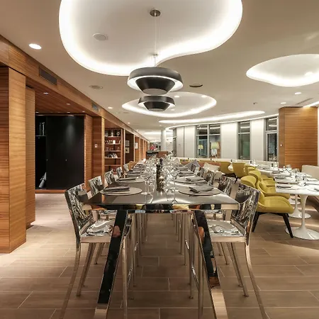 Renaissance Republique Hotel&spa 5* Paris