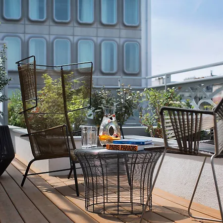 Hotel Renaissance Republique &