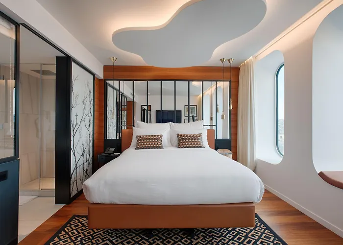 Renaissance Republique & 酒店