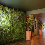 Hotell Renaissance Republique & Paris