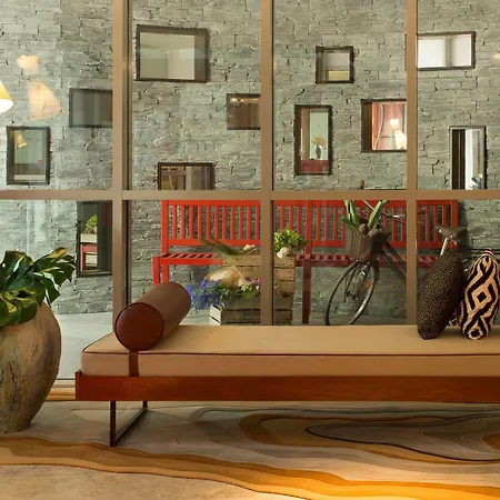 Renaissance Republique & Hotel Paryż