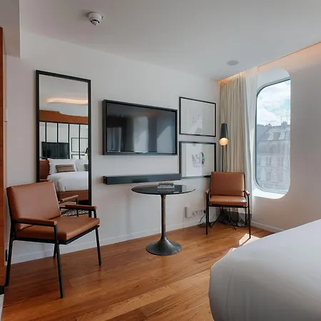 Renaissance Republique &