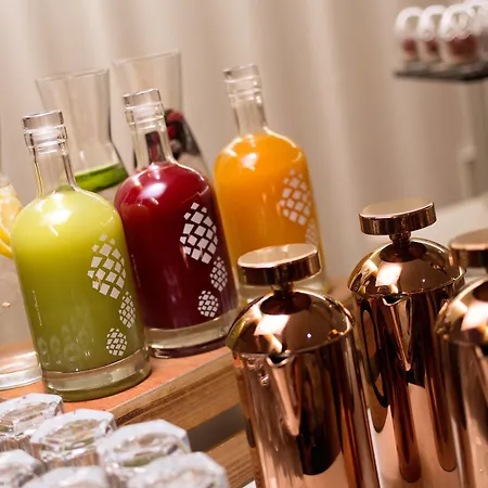 Hotel Renaissance Republique & 5*