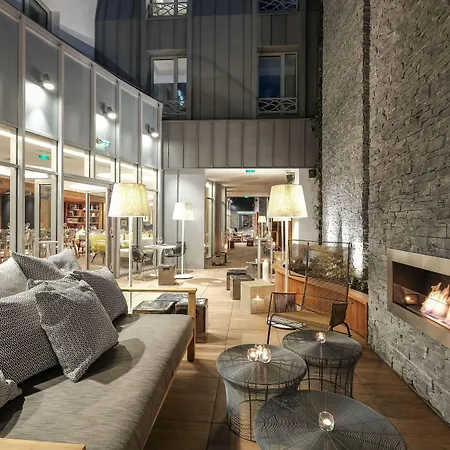 Renaissance Republique & Hotel 5*