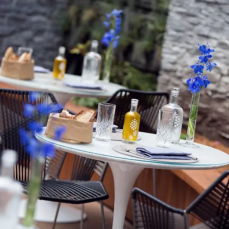 Hotel Renaissance Republique & 5*