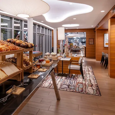 Renaissance Republique & 5* Paryż