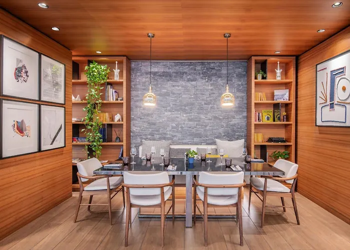 فندق Renaissance Republique & باريس