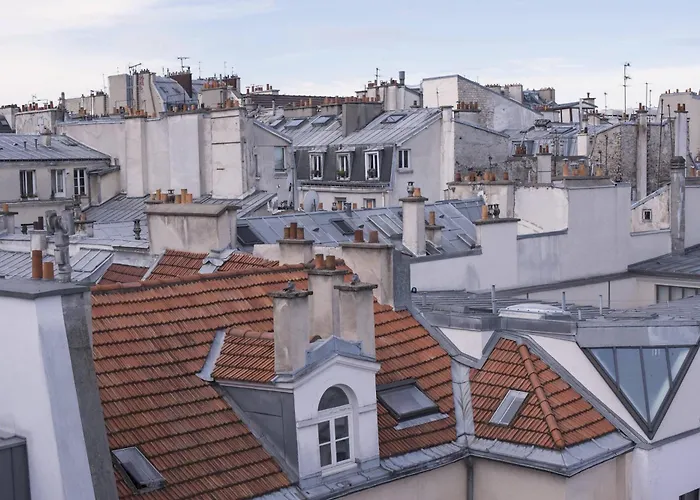 Renaissance Republique & Ξενοδοχείο Παρίσι