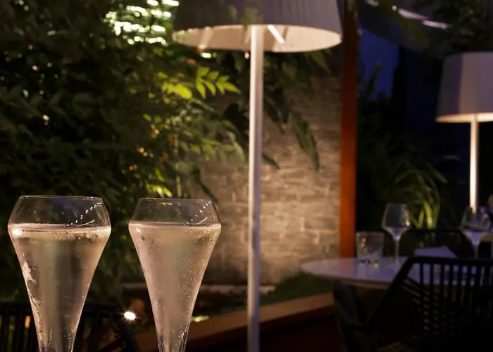 Renaissance Republique &