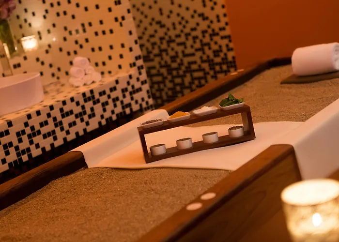 Hotel Renaissance Republique & 5*