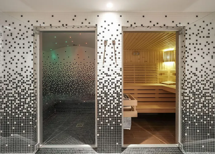 Renaissance Republique & فندق