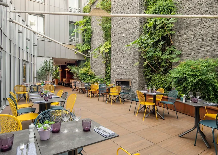 Renaissance Republique &