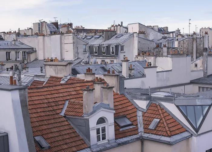 Hotel Renaissance Republique & 5*