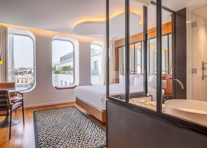 فندق Renaissance Republique &