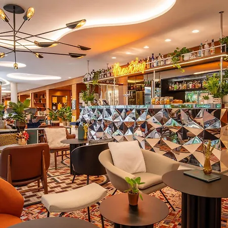 Renaissance Republique Hotel&spa Paris