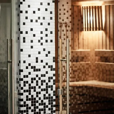 Renaissance Republique Hotel&spa Paris