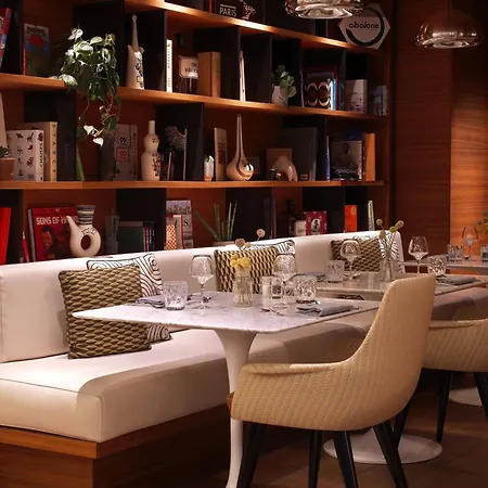 Hotel Renaissance Republique Hotel&spa